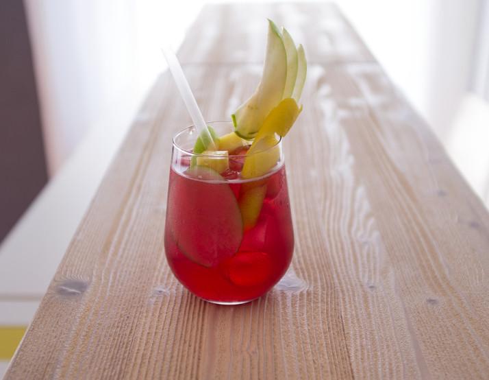 panenský-sangria-recept-ovocný-letný-nápoj