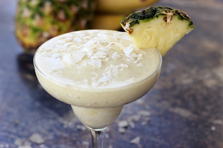 panenský-pina-colada-banán-ananásový recept