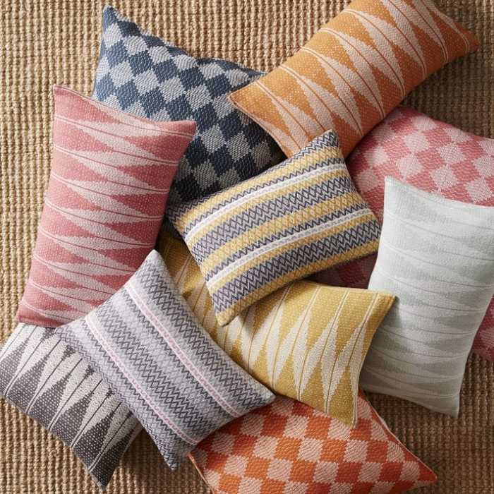 ručne tkané poťahy na vankúše s cik-cak vzorom chrenu dekoratívny-vankúšový poťah-ručne tkaný-cik-cak-vzor-chren