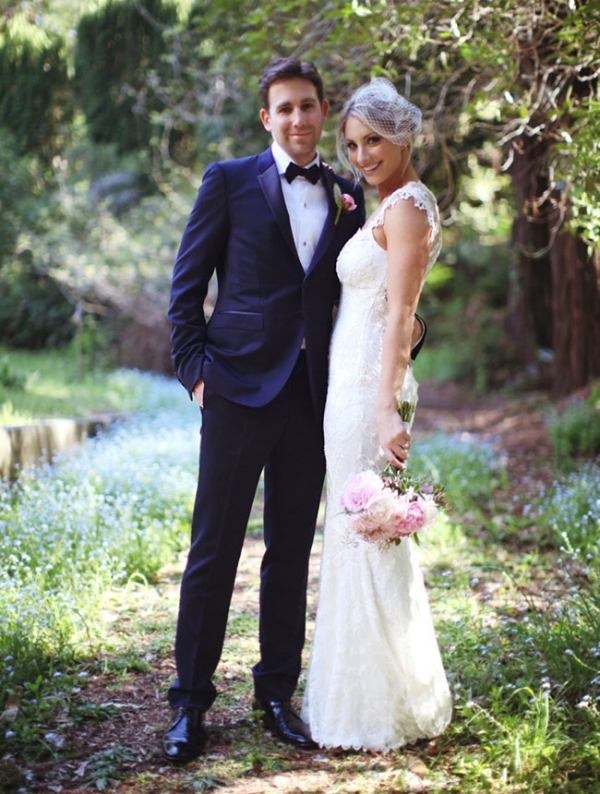 Svadobné-módne-nápady-na-klasické-jednoduché-šaty-závoje