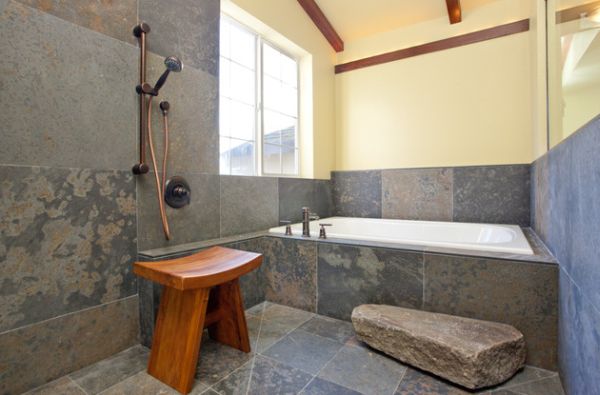 Klasické ázijské exotické kamenné dlaždice Dosky Prírodné kamenné drevené stoličky Dizajnový rustikálny sprchový kút