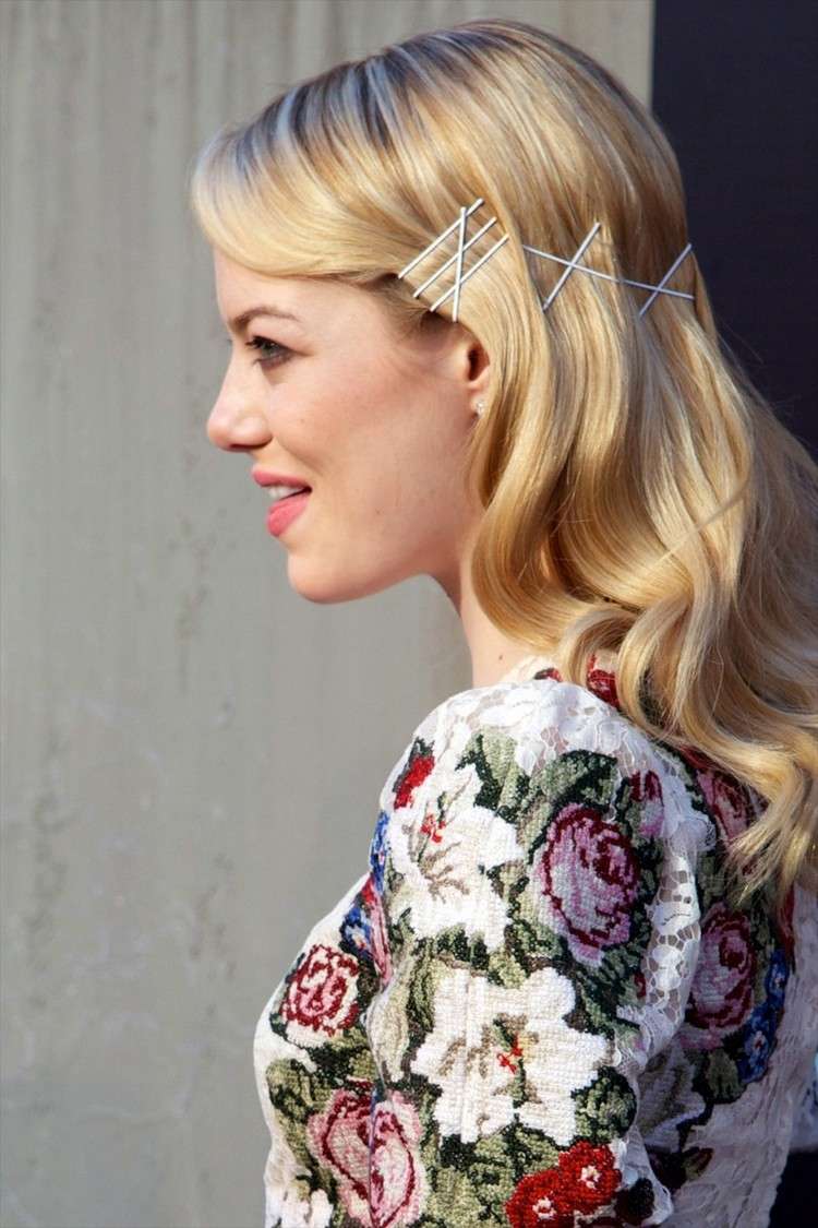 otvorený účes s retro vlnami a bobby pinmi Účes-bobby-špendlíky-vlasy-nespadajú-na-tvár