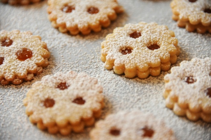 linzer-augen-vianoce-miesta-recept-orechove-maslo