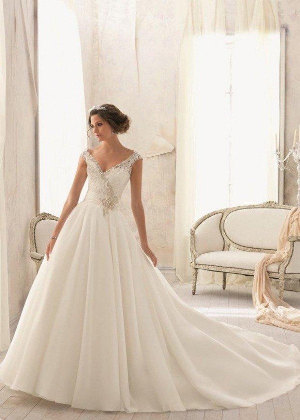 princezná ples nevesta šaty nápad vlak