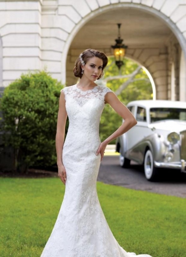 Šaty strihu s morskou pannou a okrúhlym výstrihom čipkované šaty s okrúhlym výstrihom svadobná móda