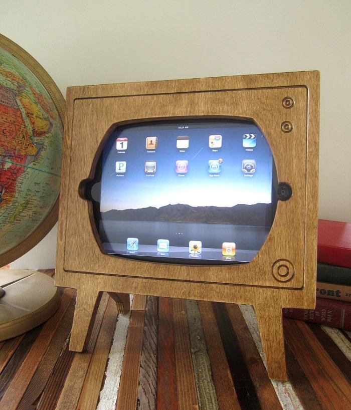 Retro doplnok k stojanu na smartphone a tablet ako darček príslušenstvo-smartphone-tablet-ipad-stojan-retro-vzhľad-nápad na darček