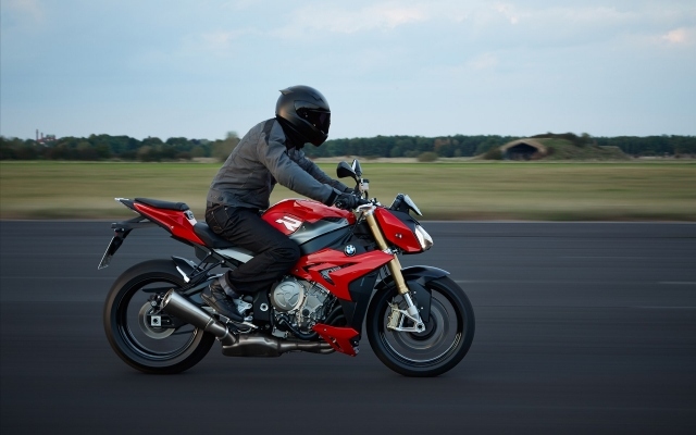 2014 Zábava na motocykli BMW S 1000