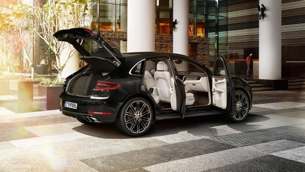 porsche macan turbo 400 hp život v meste