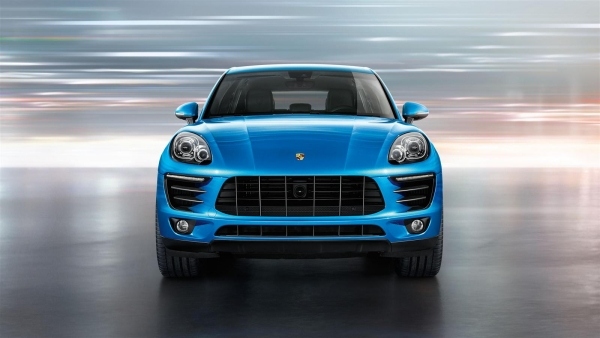 benzínový naftový model porsche macan s