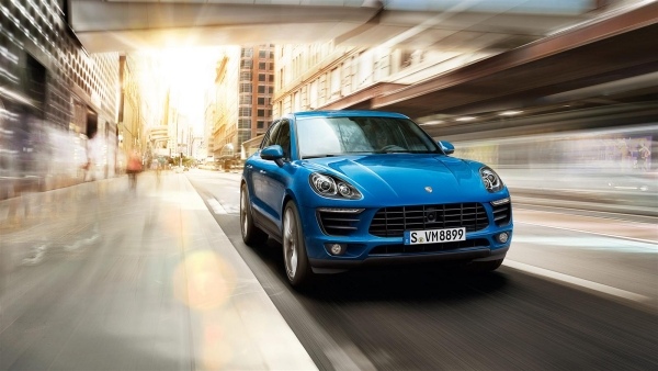 porsche macan s blue ride city