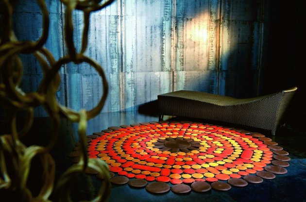 kožené koberce moderná pachamama oranžová žltá hnedá dizajnové koberce moderná pachamama koža oranžová