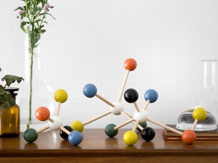 Neobvyklý bytový doplnok a hra z dreva MOLECULE od ferm LIVING Fancy-home-accessories-wood-deco-object-game-MOLECULE-ferm-LIVING