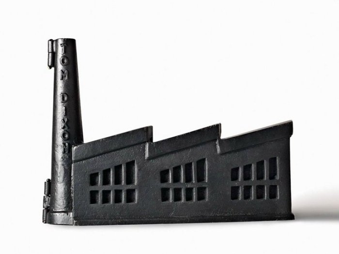 Pokladnička z tlakovo liateho hliníka, čierna-CAST FACTORY od Toma Dixona Príslušenstvo-nápady na darčeky-hliník-odliatok-pokladnička-CAST-FACTORY-Tom-Dixon