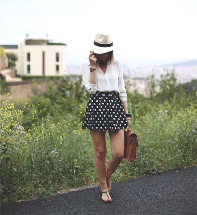 outfit-čierno-biela-letná-bodkovaná-rocková-košeľová čiapka