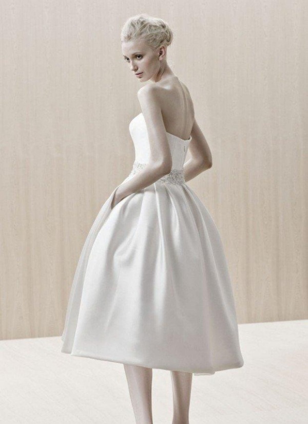 saténové šaty-krásne-stredne dlhé-nevesta-leto