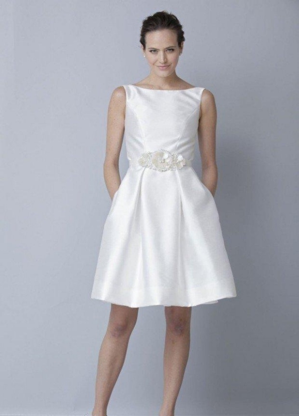 krátke-svadobné-šaty-nápady-letné-móda