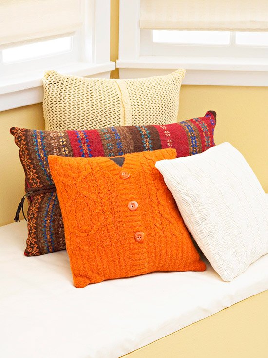 Strcik vzor farebné nápady na dekoráciu vankúšov na pohovku