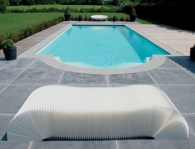 K-BENCH vange polypropylénová lavička terasa záhrada Charles Kaisin K-BENCH vange Modulárny polypropylénový lavičkový záhradný dizajn Charles-Kaisin