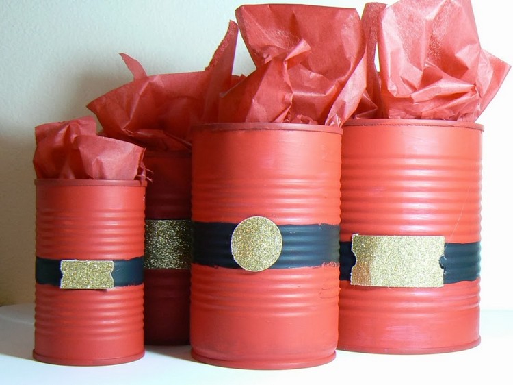 červeno maľované plechovky ako darčekové balenie Remeselné nápady na vianočné plechovky-červená-farba-balenie