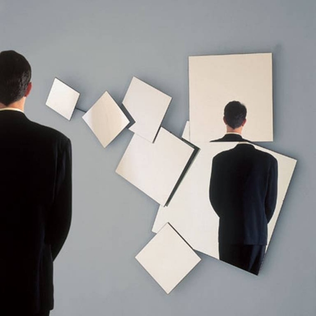 Návrhár nástenných zrkadiel MIRALLMAR Eduard Samsó BD barcelona