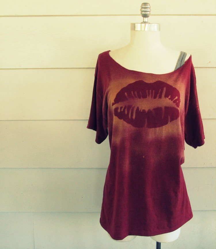 Vyrobte si vlastné tričko s motívom pier nápady na darčeky-vianočné-urob si sám-tričko-návod