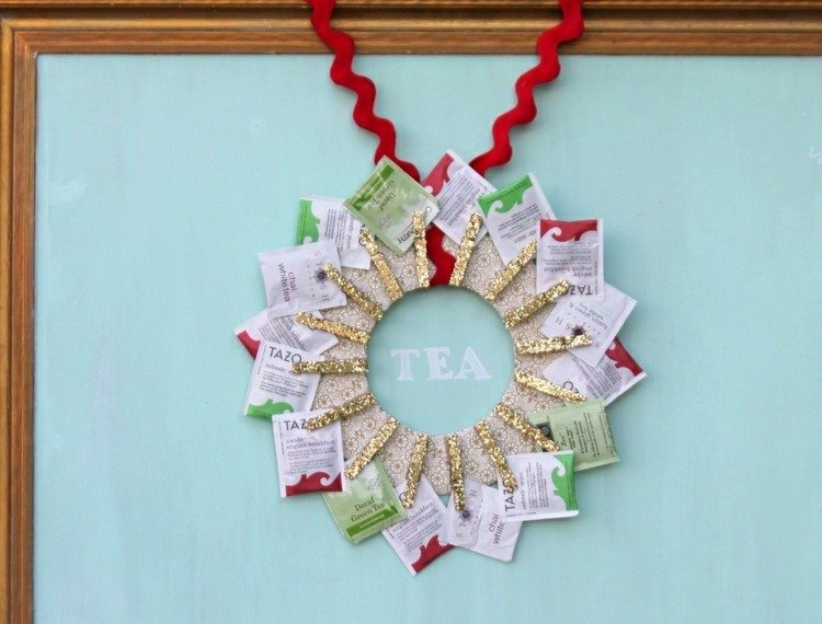 Vyrobte si vianočný veniec z čajových vrecúšok a rozdajte drotárske darčekové nápady na vianočné vence čajové vrecúška originálnym spôsobom