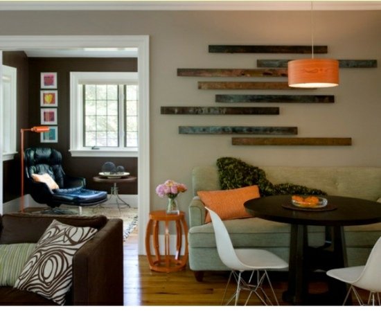 Nápad na dekoráciu steny europalety