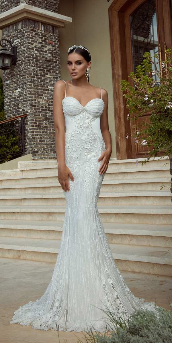 Vzhľad princeznej s strihom morskej panny svadba-idea-móda-2014-nevesta