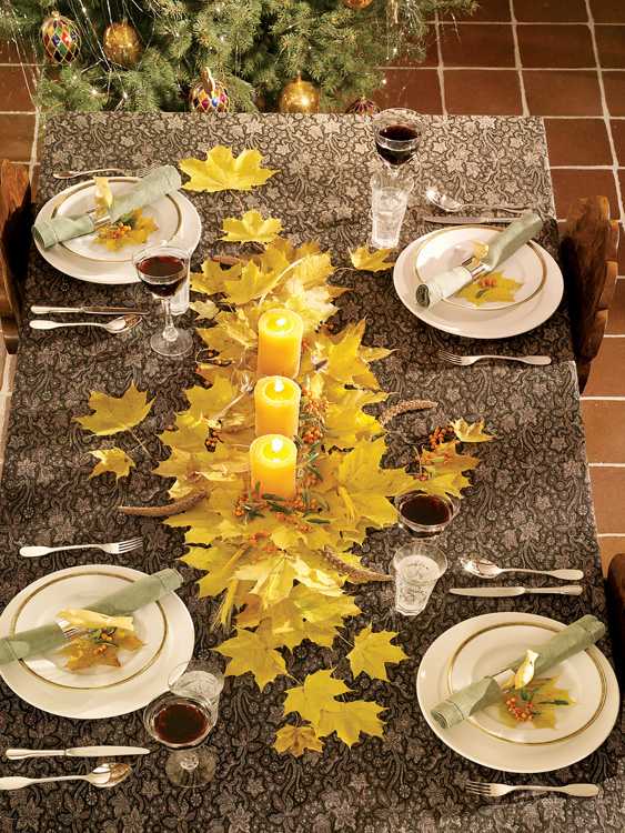 jesenný dekoratívny stôl žltý strom zanecháva sviečky obrus jesenný stôl žltý strom listy sviečky obrus