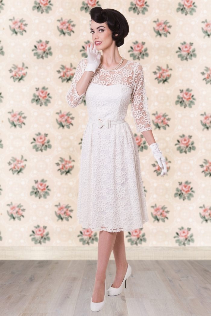 Tatyana vintage šaty zo 60. rokov čipkovaná slonovina Tatyana-vintage-šaty-60. roky-Nevinnosť-čipkované-šaty-slonovinová kosť