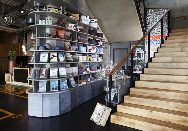 25 -hodinové schodisko do interiéru kníh pre hamburg 25 -hodinový hotel v hamburgu, interiér, knihy, schodisko