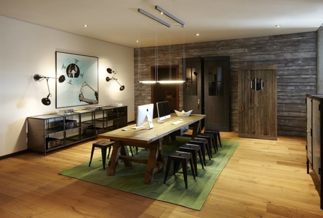 25 -hodinový interiérový dizajn hotela, priemyselný masívny kov 25 -hodinový hotel v Hamburgu, interiérový dizajn, priemyselný masívny kov