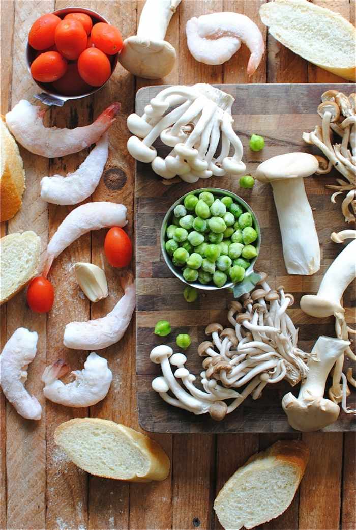 Bruschetta s krevetami a šampiňónmi