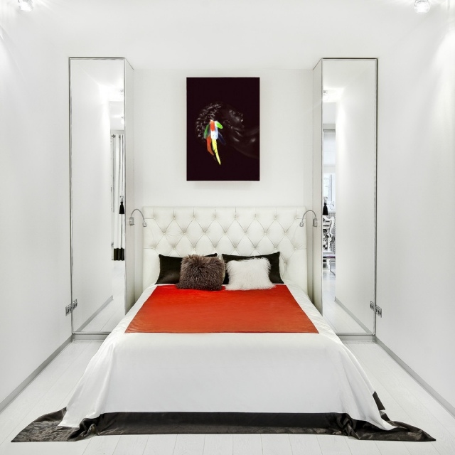 životné nápady v bielych spálňových zrkadlových úzkych skriniach