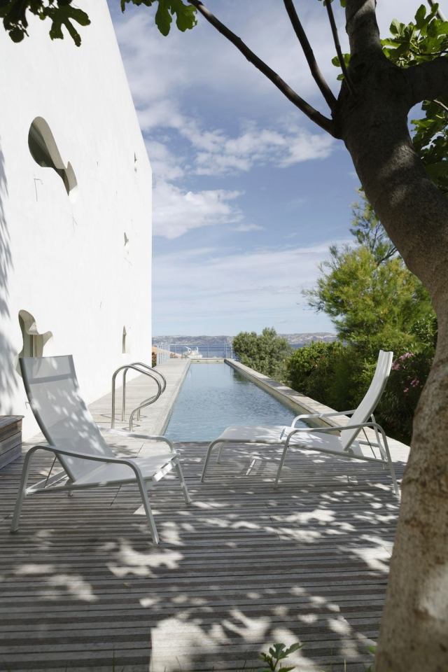 Záhradný záhradný nábytok-kreslo bielo-kovový rám fermob-ALIZE Pascal-Mourgue Záhradný záhradný nábytok-kreslo biela polohovacie kreslo ALIZE Pascal-Mourgue