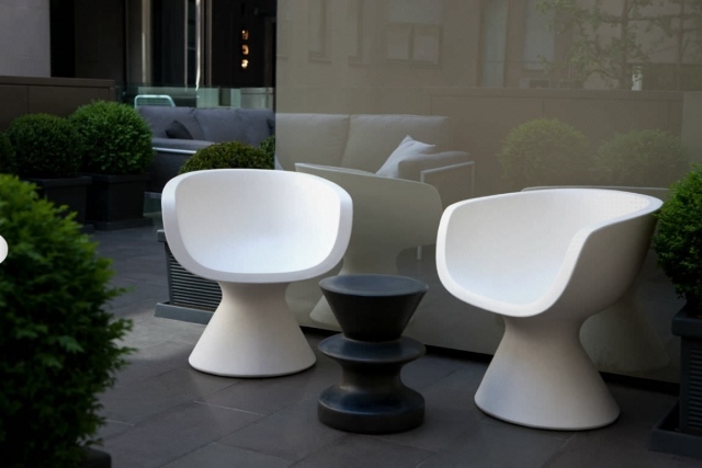 Dizajnové stoličky vonkajšie plastové moderné-DORA Ludovica & Roberto-Palomba Dizajnové stoličky Vonkajšie kreslá DORA Ludovica & Roberto-Palomba