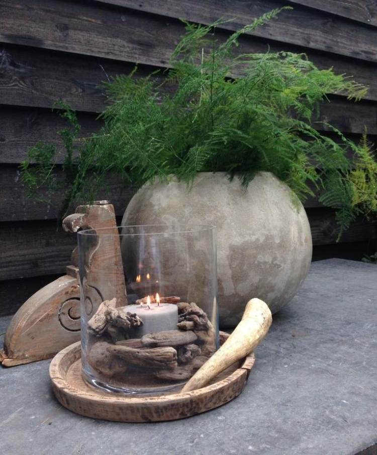 námorné-deco-nápady-vonku-lampáš-naplavené drevo-stĺpová sviečka