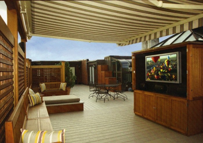 S lavicami a TV-kútikom