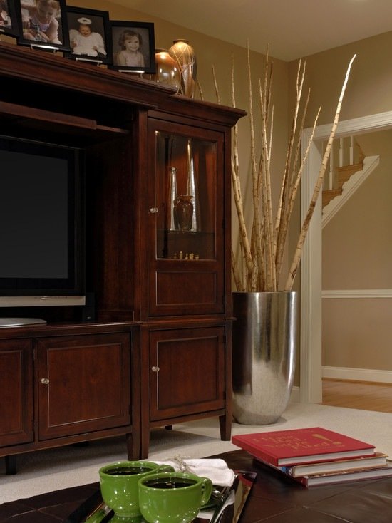 bambusové tyče dekorácia kovové vedro obývacia izba