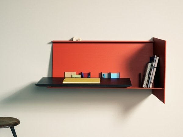 Praktický malý výškovo nastaviteľný stôl Malý výškovo nastaviteľný stôl