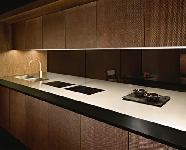 Kuchyňa-ostrov-moderná-farba-Armani-Casa