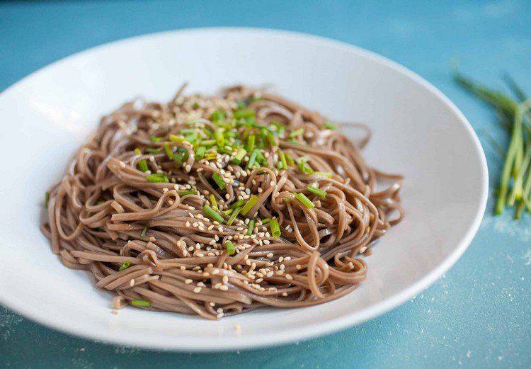 Soba nudlové recepty 3 ingrediencie večera vegánska