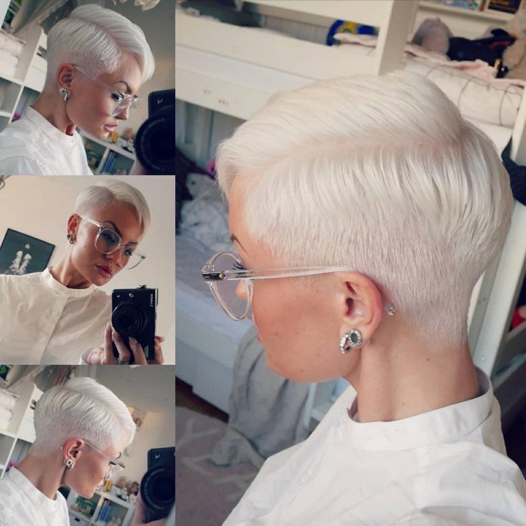 krátky strih platina blond biela blond