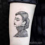 Zdjęcie tatuażu z Audrey Hepburn 08/10/2020 №034 -Tatuaż Audrey Hepburn-