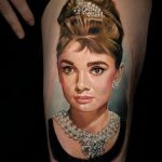 Zdjęcie tatuażu z Audrey Hepburn 08/10/2020 №032 -Tatuaż Audrey Hepburn-