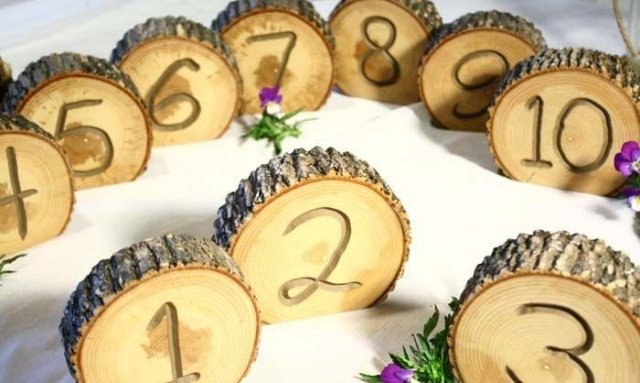 dekorácie stola svadba vlastnoručne vyrobte čísla stolov drevené disky Dekorácia stola na svadobné-vyrobte-si-stôl-číslo-drevené disky