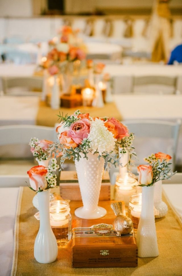 dekorácia stolu svadobné zvýraznenie vázy ruže zlatý vták výzdoba stola-svadba-zvýraznenie-vázy-ruže-zlaté-vtáčiky