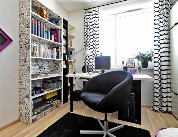 nápady na izbu pre deti deco-čierna-biela-stôl-stojaca polica