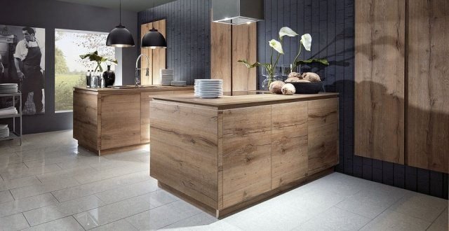 moderný kuchynský ostrovček bezúchytkový vzhľad dreva moderná kuchyňa-ostrov-bezúchytka-vzhľad-dub