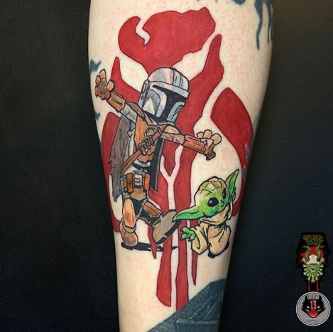 Primjer fotografije tetovaže s likom Baby Yoda (Baby Yoda) iz serije The Mandalorian - fotografija 3